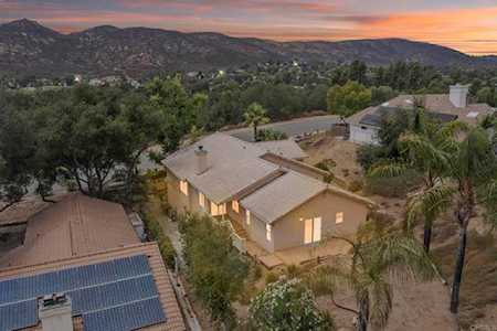 23353 Vista Vicente Way Ramona, CA 92065