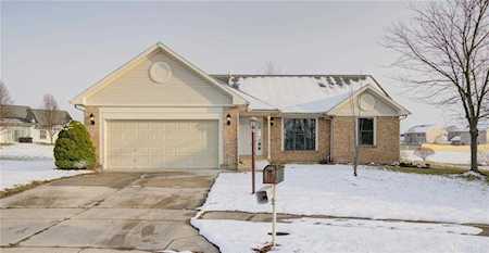 318 Bearcreek Court Englewood, OH 45322