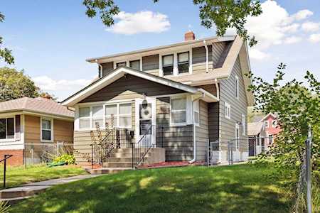 1975 Hyacinth Avenue E Saint Paul, MN 55119