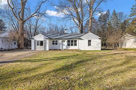 23577 Mcallister Southfield, MI 48033