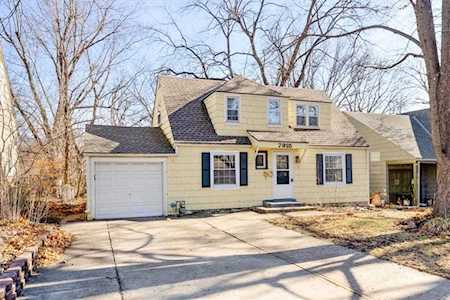 7925 Madison Ave Kansas City, MO 64114