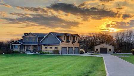 15906 Corbin Ct Pleasant Hill, MO 64080