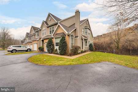 6 Avondale Dr Reading, PA 19610