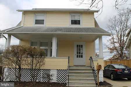 5554 Carville Ave Halethorpe, MD 21227