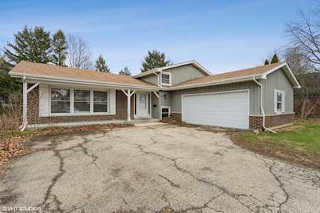 1644 Killdeer Dr Naperville, IL 60565
