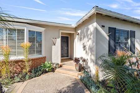 3609 Gaviota Ave Long Beach, CA 90807