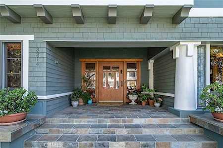 3216 E 2nd St Long Beach, CA 90803