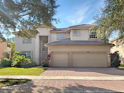 4756 NW 72nd Place Coconut Creek, FL 33073