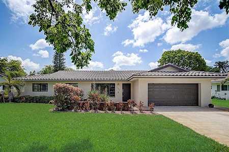 2586 NW 86th Avenue Coral Springs, FL 33065