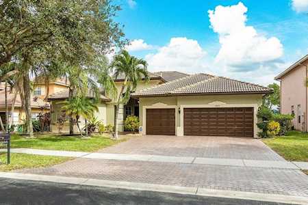4042 Cedar Creek Ranch Circle Lake Worth, FL 33467
