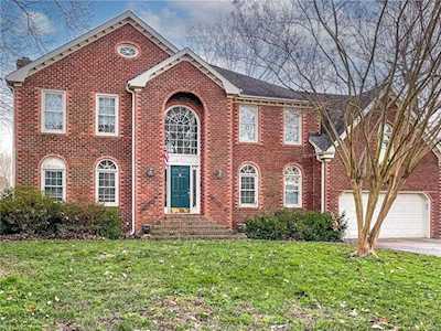 611 Sheffield Ct Chesapeake, VA 23322