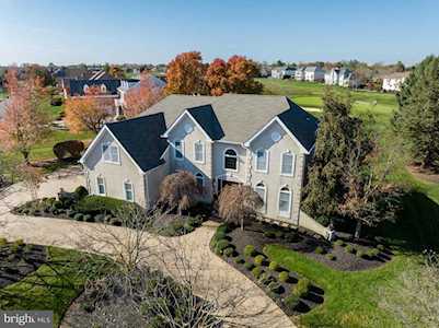 119 Muirfield Ct Moorestown, NJ 08057