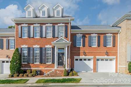 6611 Wakehurst Rd Charlotte, NC 28226