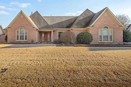8953 Pembroke Ellis Dr Bartlett, TN 38133