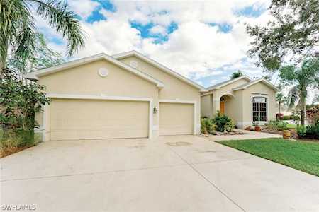 8945 Cypress Preserve Place Fort Myers, FL 33912