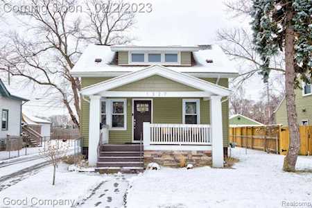 1327 W Marshall St Ferndale, MI 48220