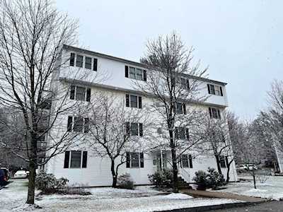 48 Gibbs St #3A Worcester, MA 01607
