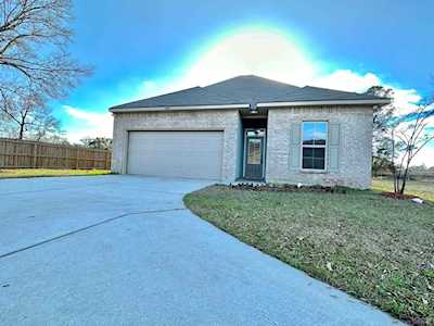 1364 Hickory Creek Dr Baton Rouge, LA 70816