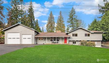 10519 Alan A Dale Place Edmonds, WA 98020