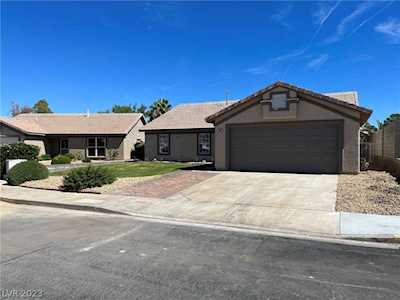 460 Mackay St Henderson, NV 89015