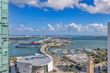 851 NE 1st Ave #3811 Miami, FL 33132