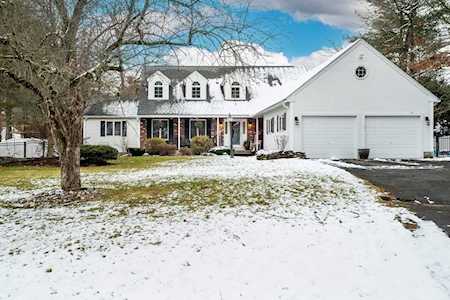 160 Millbrook Dr East Longmeadow, MA 01028