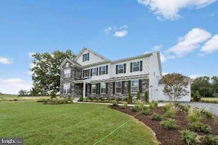 4810 Pheasant Ridge Fairfax, VA 22030