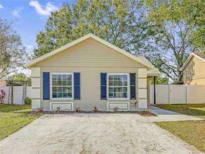 13305 Laraway Dr Riverview, FL 33579