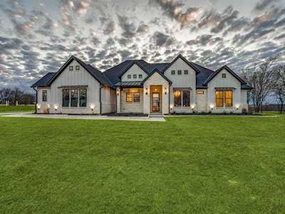 620 CUNNINGHAM MEADOWS Road Waxahachie, TX 75167