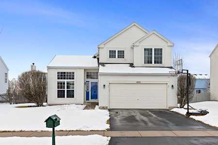 1800 Burshire Dr Plainfield, IL 60586