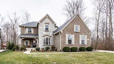 2837 E High Grove Circle Zionsville, IN 46077