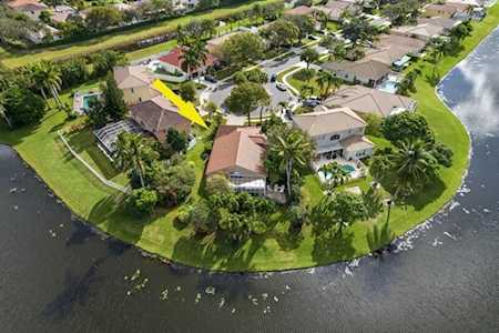 6687 Lake Nona Place Lake Worth, FL 33463