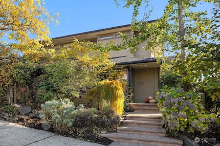 1926 32nd Ave S Seattle, WA 98144