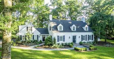 23 Oak Grove Ln Edison Twp., NJ 08820