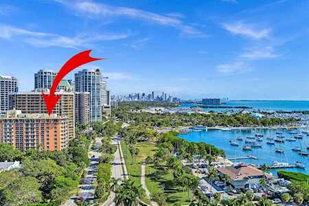 2951 S Bayshore Dr Drive #905 Miami, FL 33133