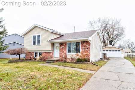 1333 Hampshire Dr Canton Twp, MI 48188