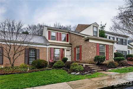 7530 Red Oak Ln Charlotte, NC 28226