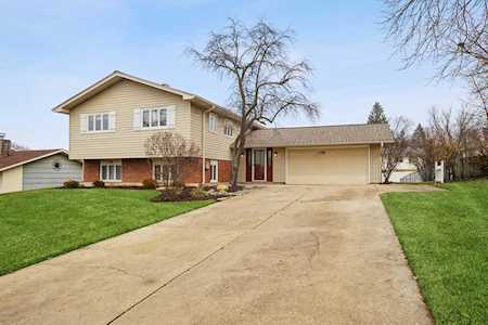 21W128 Canary Rd Lombard, IL 60148