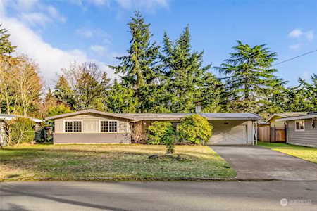2604 153rd Ave SE Bellevue, WA 98007