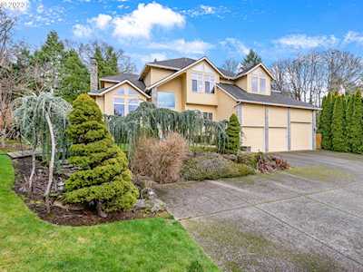 12604 SW 60th CT Portland, OR 97219