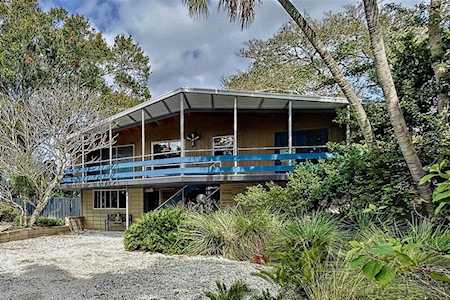 749 S 69th Ave S St. Petersburg, FL 33705