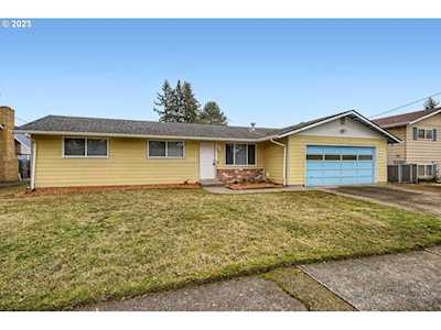 19634 NE Multnomah ST Gresham, OR 97230