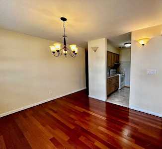 18 North End Dr Secaucus, NJ 07094