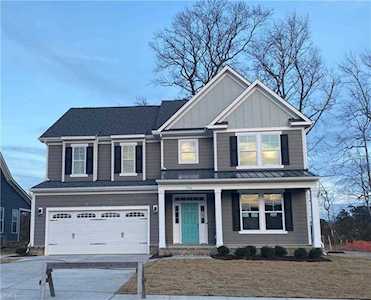 1316 Parkdale St Chesapeake, VA 23322