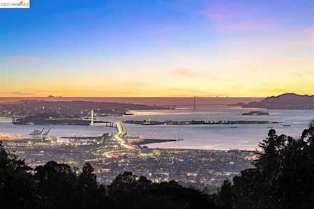 1977 Manzanita Drive Oakland, CA 94611-1133