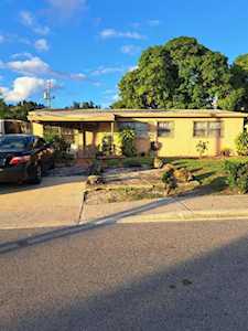 1248 W W 26th Court Riviera Beach, FL 33404