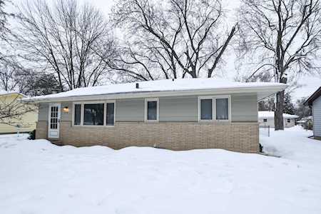 616 Janesville Street NE Fridley, MN 55432