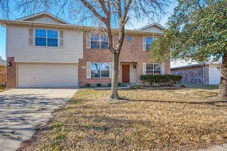 111 Santa Fe Trail Justin, TX 76247