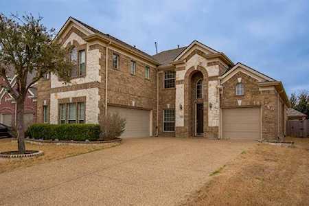 2763 Bridgewater Drive Grand Prairie, TX 75054