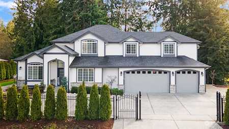 318 Lakeview Rd Lynnwood, WA 98087